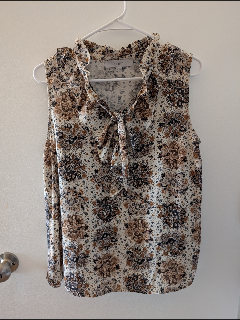 LOFT Cream Floral Tie-Neck Sleeveless Top